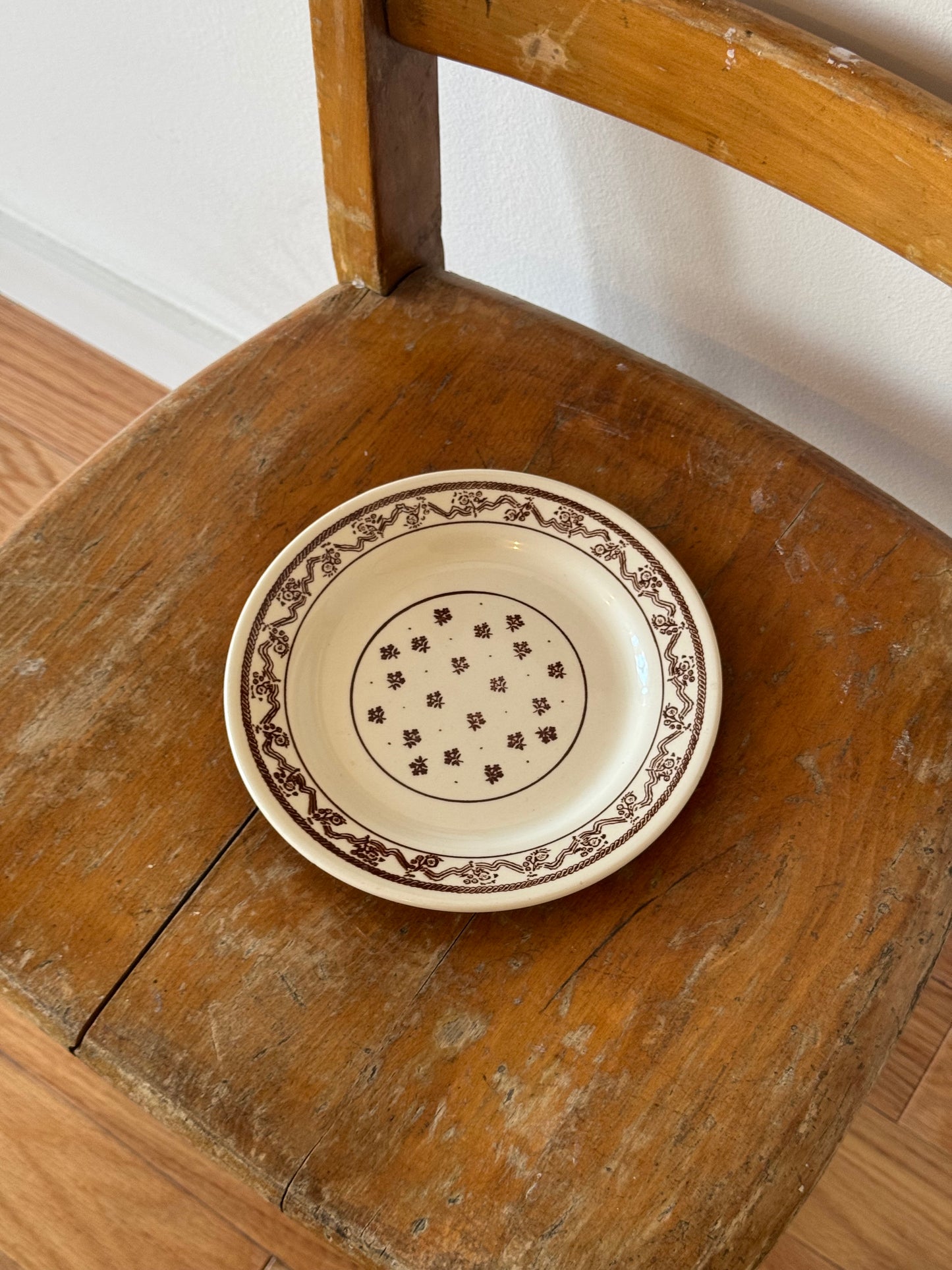 Brown Motif Plate